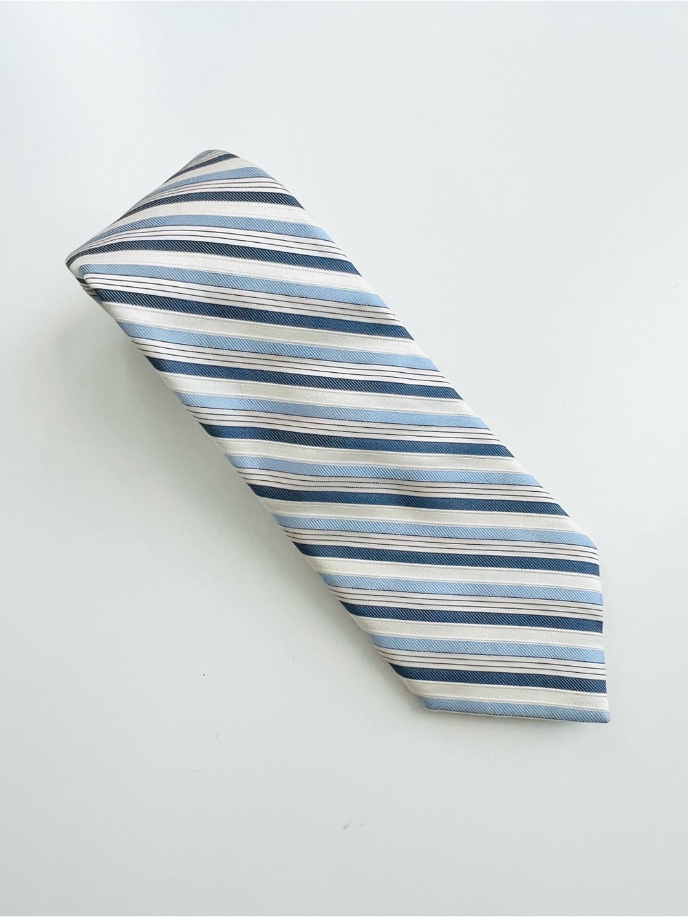 Calvin Klein 100% Silk Necktie Boys Youth Short 51"x3.15" Blue White Stripe